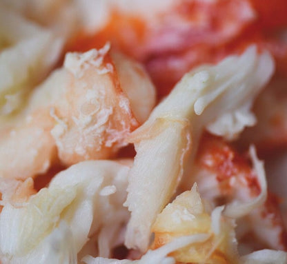 🧊 Flash-Frozen Excellence:Super Colossal Russian King Crab Legs