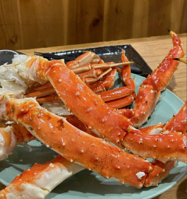 🧊 Flash-Frozen Excellence:Super Colossal Russian King Crab Legs